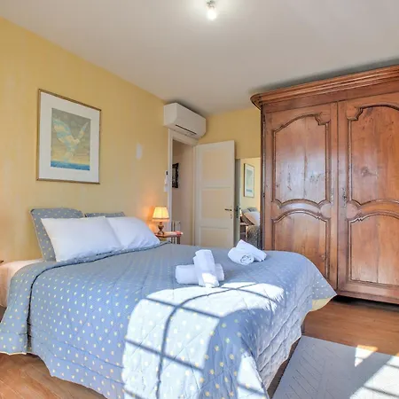 Le Puy Bellevue Semesterbostad *