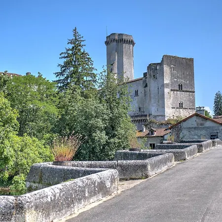 Le Puy Bellevue Hébergement de vacances Ribérac